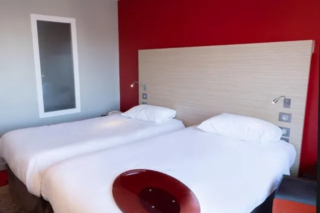 Standard, Twin Beds, Ibis Styles Saint Dizier 4/9