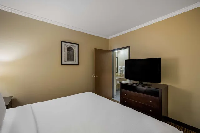 جناح بسرير كينج مع أريكة، Best Western Gold Poppy Inn 3/7