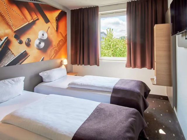 غرفة بسريرين منفصلين، B&B Hotel Offenbach-Sud 2/7