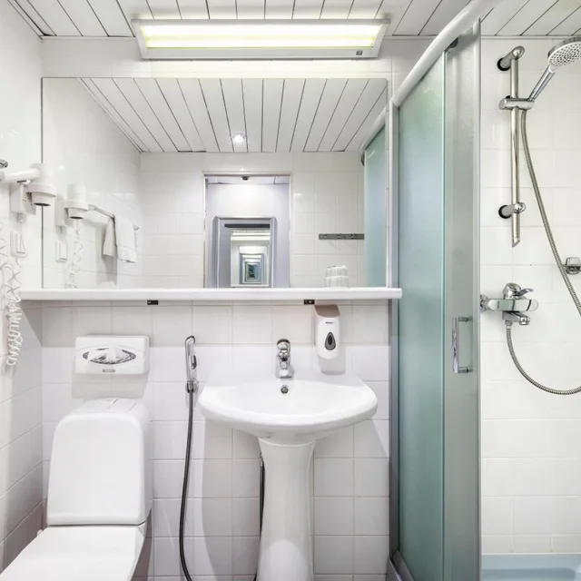 غرفة ثلاثية، Hestia Hotel Susi 2/2