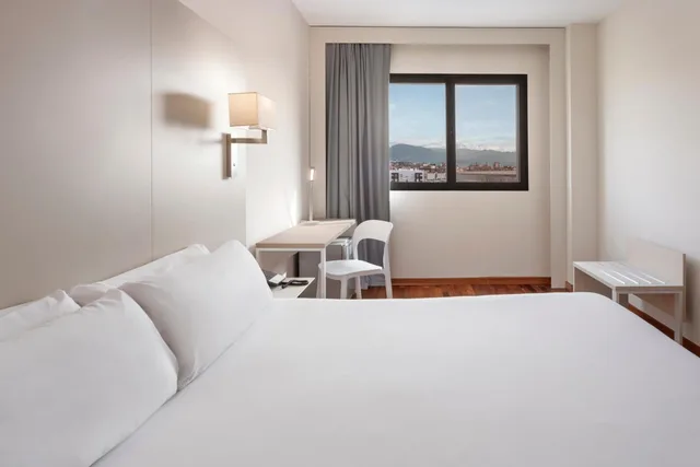 غرفة بسرير مزدوج أو سريرين منفصلين، B&B HOTEL Granada Estacion 5/10