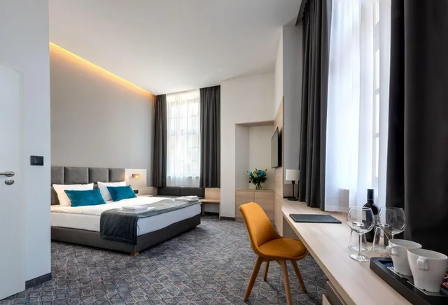غرفة سوبيريور بسرير كينج، Korona Hotel Wroclaw Market Square 2/4