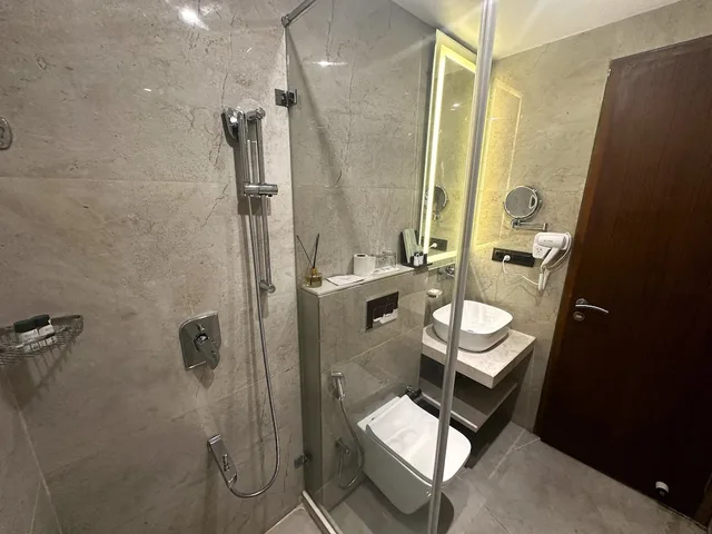 Green, King Bed، The Fern Residency Ajmer 7/10
