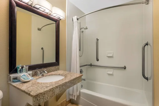 Classic, 2 Double Beds, Wyndham Garden Summerville 9/10