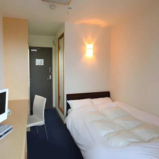 Semi Room, Standard, Semi Double Bed, Smoking، Hotel Housen Soka 1/1