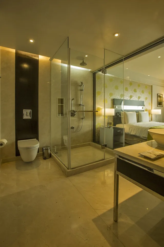 غرفة بريميوم بسريرين منفصلين، Crowne Plaza Pune City Centre 6/6
