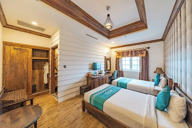 Deluxe, Twin Beds, Partial River View، Ibiza Riverfront Hotel Da Nang 2/7
