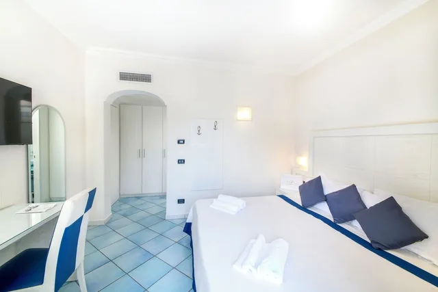 غرفة كومفورت بسرير مزدوج، Villa Durrueli Resort Spa 3/10