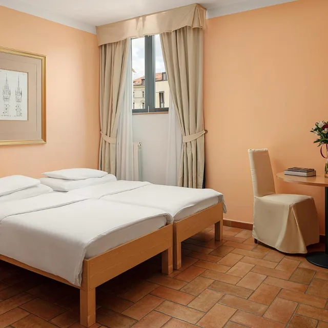 غرفة ثلاثية بسرير فردي، Hotel Roma Prague 3/10