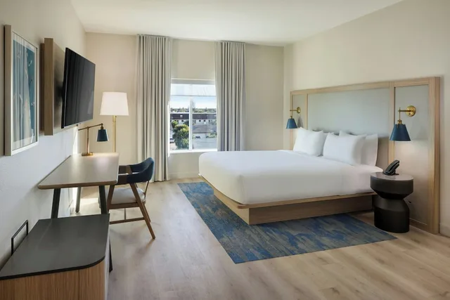 غرفة قياسية بسرير كينج، Fairfield by Marriott Inn & Suites Melbourne Beach 1/3
