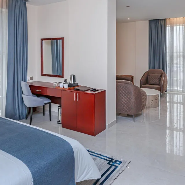 جناح جونيور، Salalah International Hotel 5/10