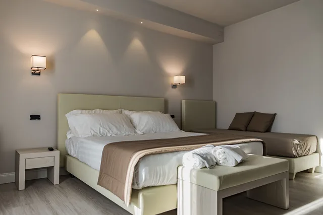 غرفة سوبيريور ثلاثية بسرير كوين بشرفة، Hotel Villa Barsanti 4/7