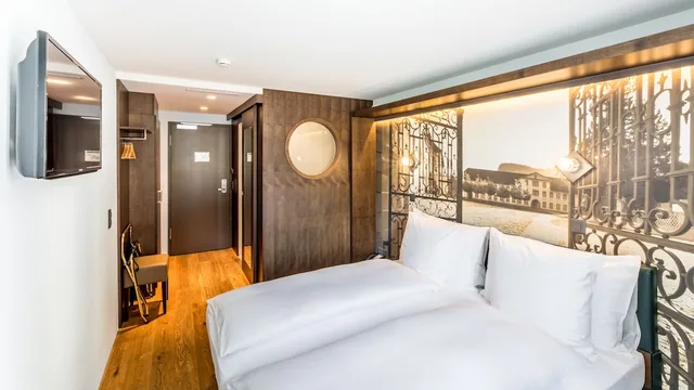غرفة قياسية بسرير كوين، Boutique Hotel St Georg 1/5