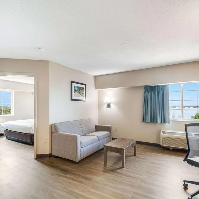 غرفة قياسية بسرير كوين، Suburban Studios Sterling - Washington Dulles 4/6