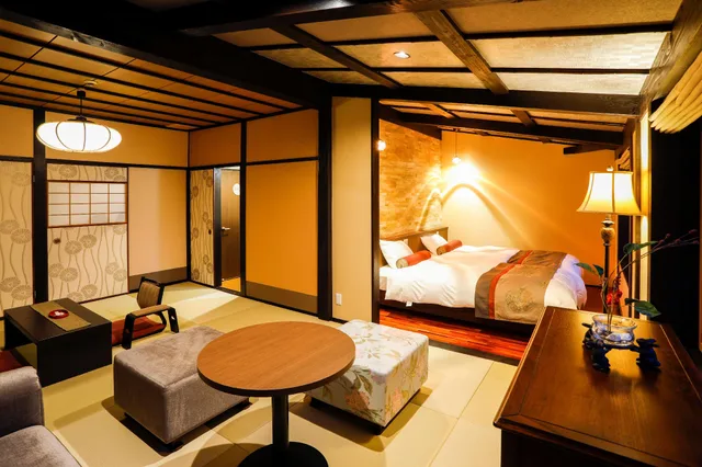 Hollywood, Twin Beds, Living Area، Kinosaki Tenboen 1/1