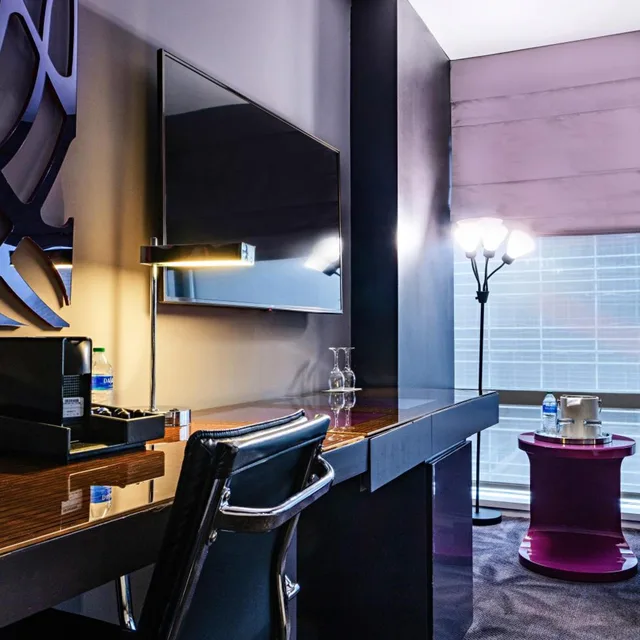 Cool, Guest Room, King Bed, Corner، W Atlanta Downtown 5/5