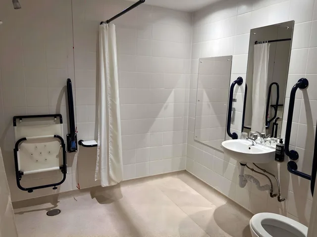 غرفة بسرير مزدوج لذوي الإعاقة، ibis Styles Liverpool Centre Dale Street Cavern Quarter 4/4