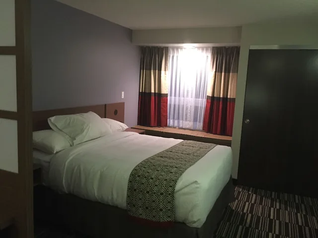 غرفة بسريرين كوين، Microtel Inn And Suites By Wyndham Kirkland Lake 2/5