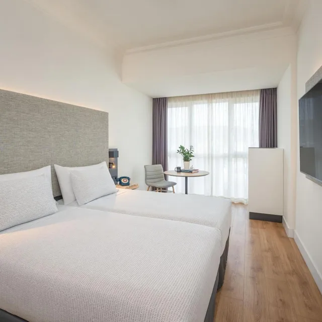 غرفة قياسية بسريرين منفصلين، Hotel San Sebastian Orly, Affiliated by Melia 2/7