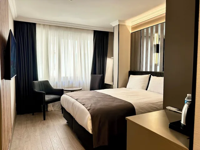 غرفة قياسية بسرير مزدوج بإطلالة على المدينة، Aven Hotel 9/10