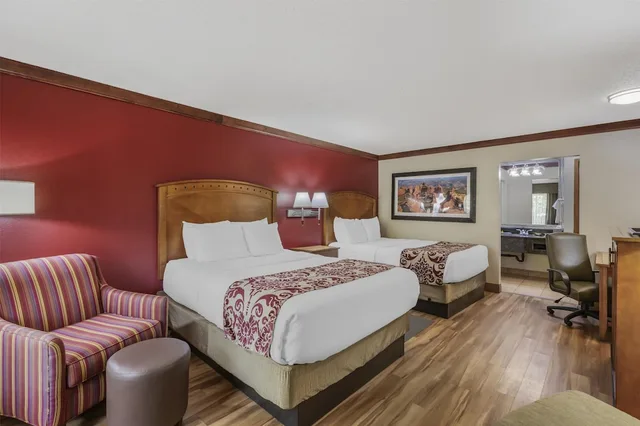 غرفة قياسية بسريرين كوين، Best Western Plus Greenwell Inn 6/10