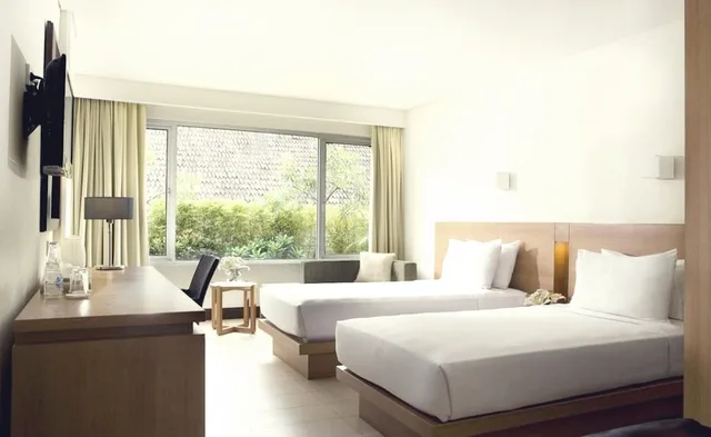 غرفة سوبيريور بسريرين منفصلين، Hotel Santika Bandung 3/8