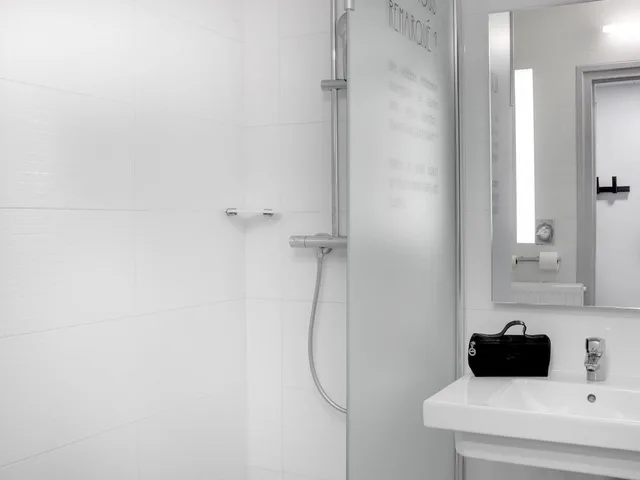 غرفة قياسية بسرير مزدوج مع أريكة، ibis Styles Clermont Ferrand Gare 6/6
