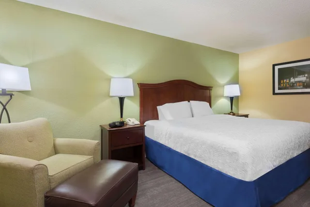 غرفة بسرير مزدوج لذوي الإعاقة، Hampton Inn Raleigh/Cary 3/5