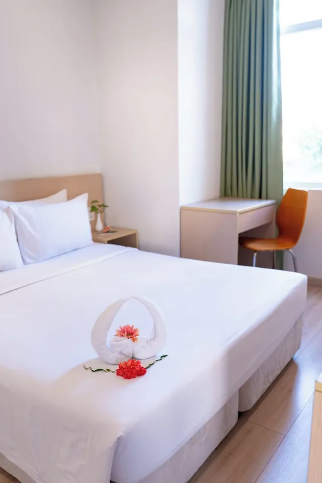 2 Bedrooms, Executive, Apartment, 1 Queen and 1 Double Bed, City View, G8 Center Hotel Saigon 2/10