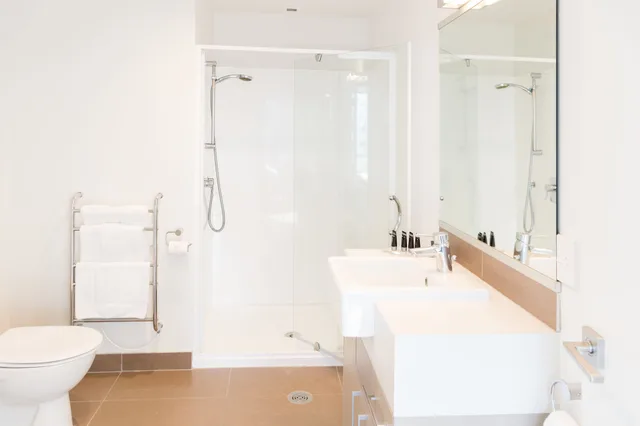 جناح بسرير كوين وسرير فردي بشرفة بغرفة نوم واحدة، Boulcott Suites 8/10