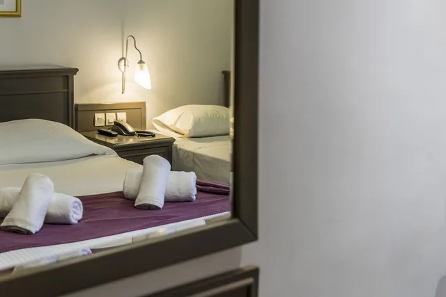 غرفة ديلوكس ثلاثية بسريرين منفصلين مع أريكة، Castello City Hotel 6/8