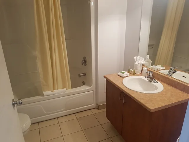 غرفة قياسية بسرير كوين، Les Suites Labelle 10/10