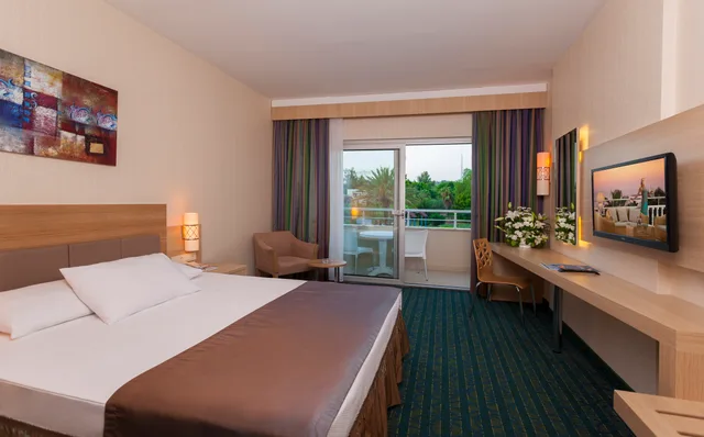 Room, Double Bed, Sea View, Justiniano Park Conti 1/5