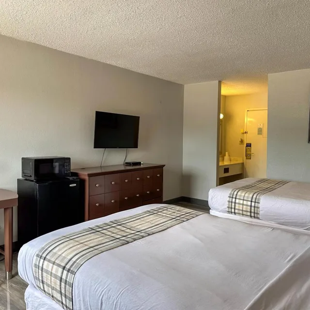 غرفة ديلوكس رباعية، Motel6 Rochester, NY - Airport 1/6