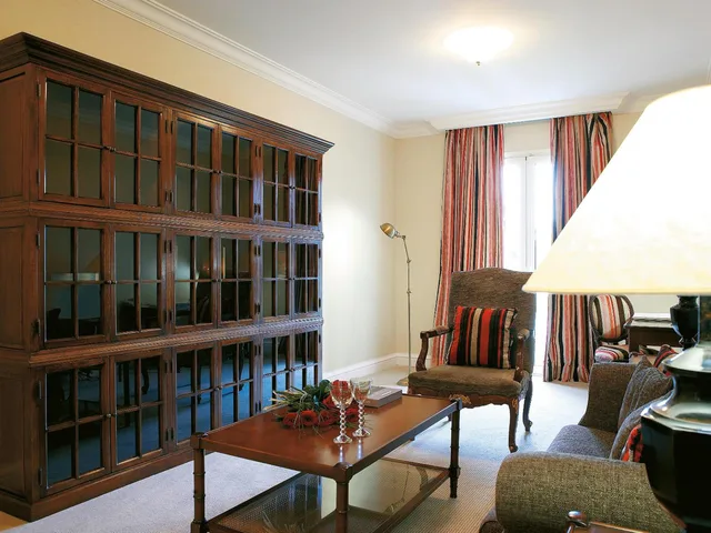 جناح تنفيذي عائلي بإطلالة على المسبح، Grecotel Larissa Imperial 5/5