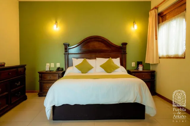جناح جونيور، Puebla De Antano Hotel 10/10