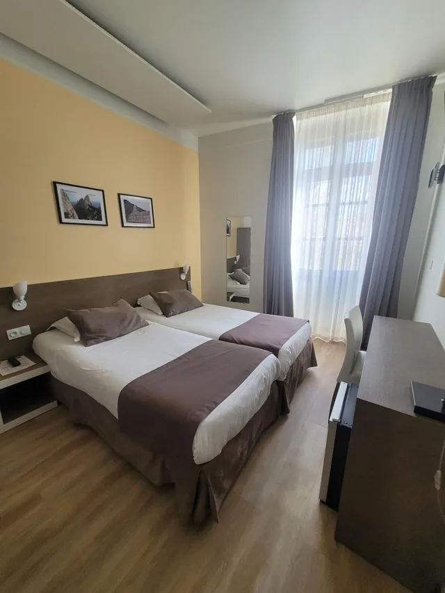 غرفة بسرير فردي، Kyriad Orange Centre 6/10