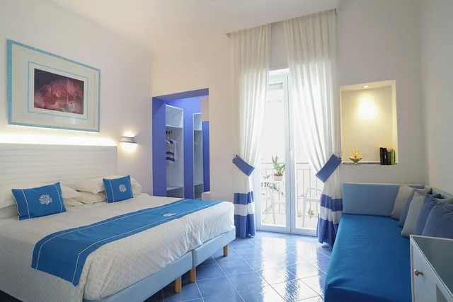 Room, 1 King and 1 Single Beds, Garden View, Aurora Hotel & Suites Sul Mare 2/7