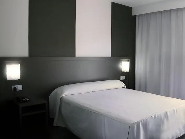 غرفة بسريرين مزدوجين، The Place Mariner - Adults Only 1/1