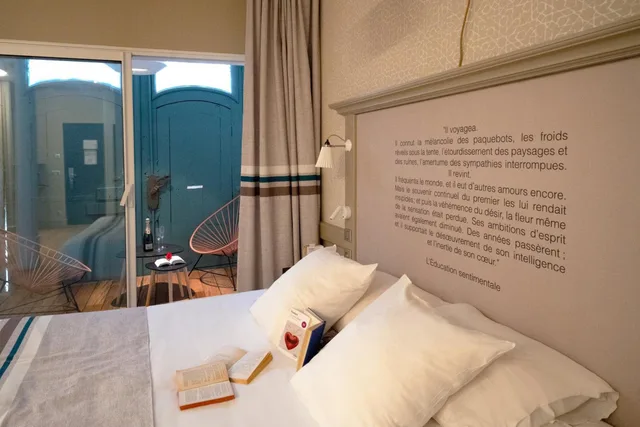 جناح جونيور بسرير كوين، Hotel Litteraire Gustave Flaubert, BW Signature Collection 5/10