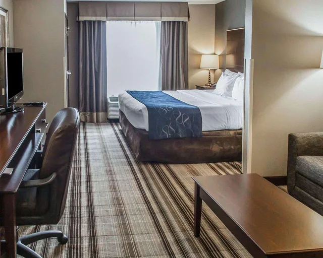 جناح بسرير كينج لذوي الإعاقة، Comfort Suites Hudson I-94 Hudson WI 3/6