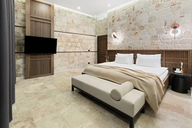 Garden, Executive, Suite, King Bed، Belmondo Suites Old Town Antalya 1/2