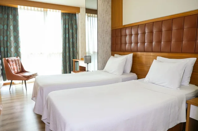 غرفة قياسية بسريرين منفصلين، The Hera Platinum Hotel 4/8