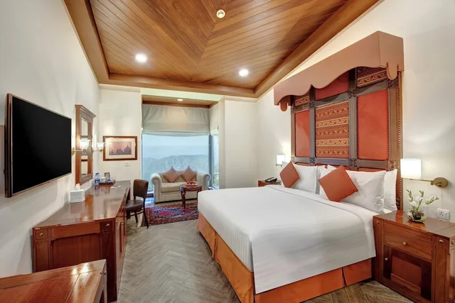 غرفة تنفيذية بسرير كينج، Pearl Continental Malam Jabba 2/6