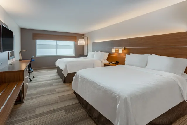 غرفة بسريرين كوين، Holiday Inn Express Suites Rice Lake 2/4