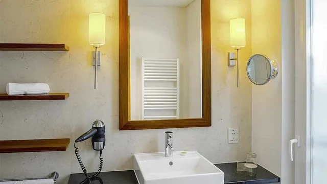 غرفة عائلية بسريرين كينج مع أريكة، Robinson Quinta da Ria 1/1
