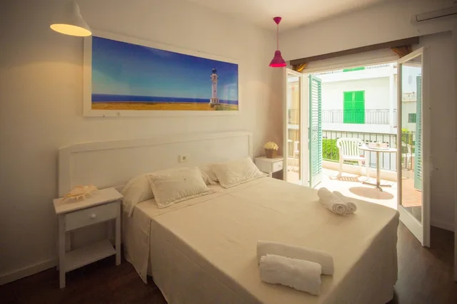 غرفة بسرير مزدوج بشرفة، Hostal Sunset Ibiza 6/10