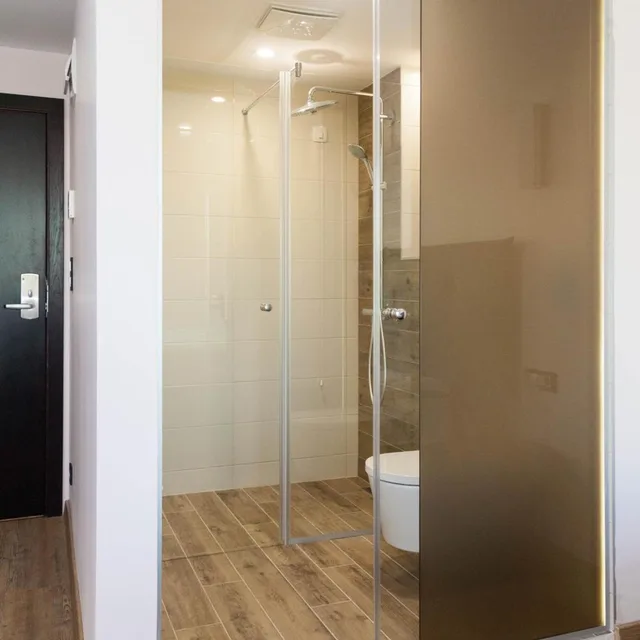 غرفة بسرير مزدوج أو سريرين منفصلين مع سرير إضافي، Amiral Hotel 8/10