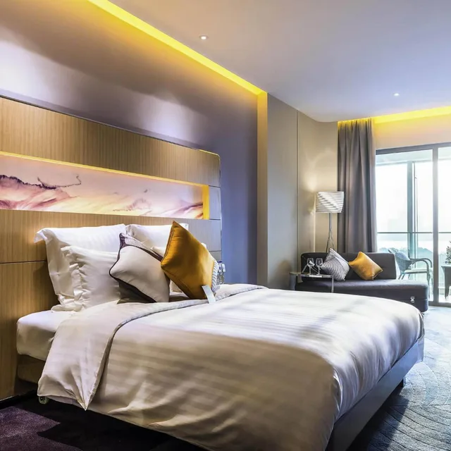غرفة ديلوكس بسرير كينج بإطلالة على البحيرة، Novotel Suzhou Sip 2/10