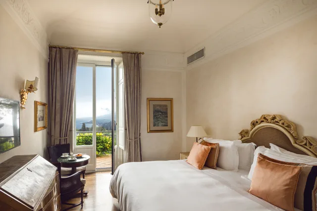جناح ديلوكس بإطلالة على البحر، Grand Hotel Timeo A Belmond Hotel Taormina 1/10